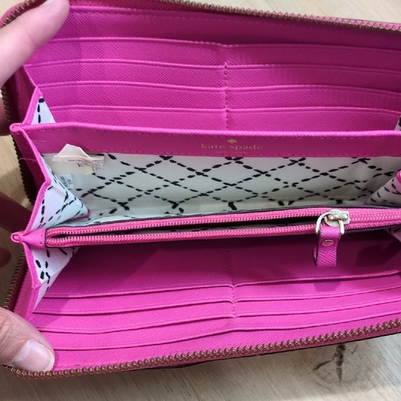Kate Spade Vibrant Pink Wallet. Well Loved. Has Some Wear On The Edges - Picture 5 of 10